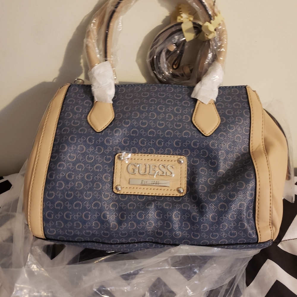 Hand bag